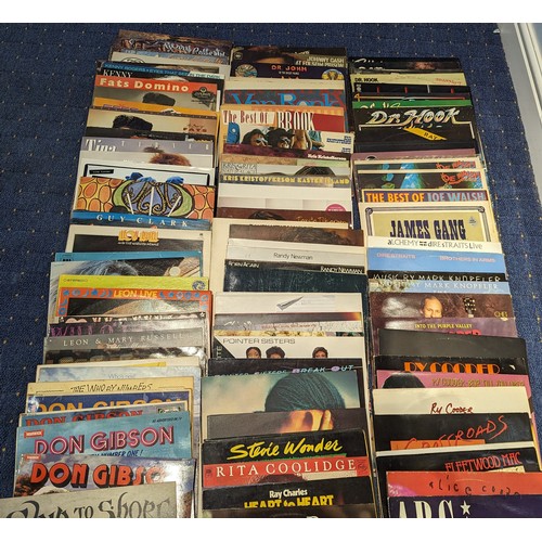 612 - Vinyl Records; A large quantity of mainly original LP's, 1970's/1980's pop and easy listening, inclu... 