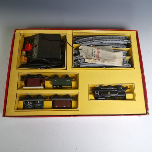 683 - Tri-ang '00/H0' gauge, RE Electric Goods Train Set, boxed, together with R.50 4-6-2 Princess Locomot... 