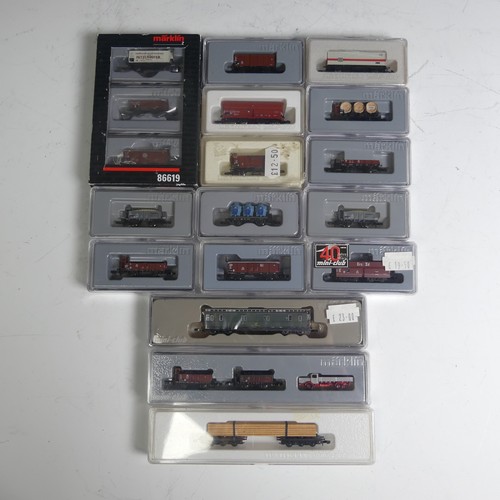 693 - Marklin Mini-Club “Z” gauge, sixteen freight sets/models: including 8615, 8630, 2 x 8031... 