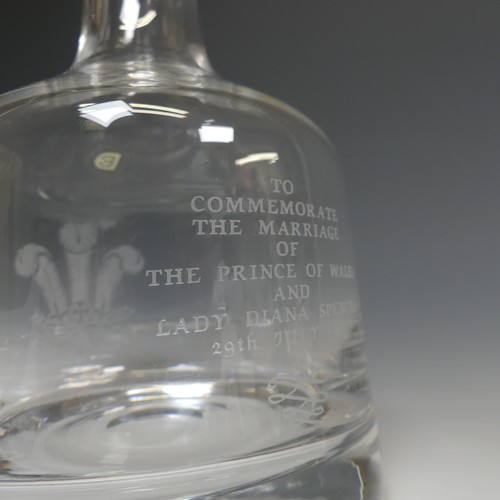 530 - A Dartington glass commemorative 1981 Royal Wedding Decanter and Glass set, to commemorate the marri... 