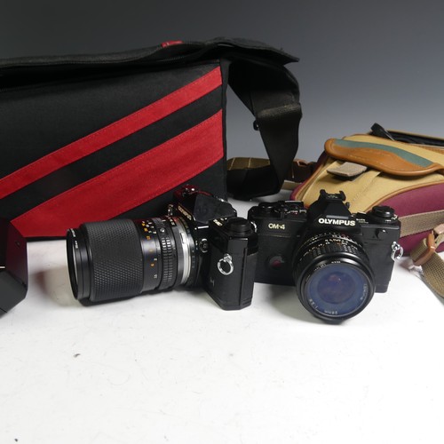 588 - Cameras: Olympus OM-1N, serial no.1933635, with Olympus OM-System Zuiko 35-105mm f3.5-4.5 Auto-Zoom ... 