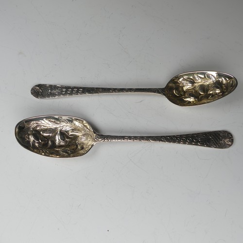 50 - A George III silver Table Spoon, by John Lampfert, hallmarked London 1773, Hanoverian pattern, 22cm ... 