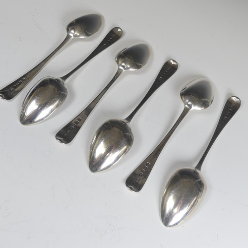 62 - A set of six George IV silver Dessert Spoons, makers mark WE, hallmarked London, 1822, Old English p... 