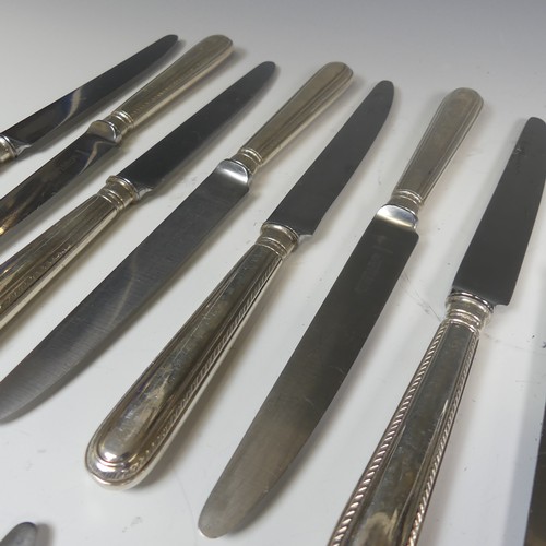 74 - A set of twelve Elizabeth II silver handled Knives, hallmarked for C J Vander Ltd., London 1958/9, w... 