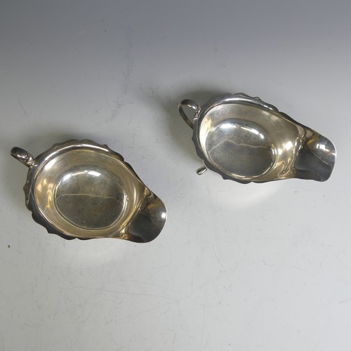 84 - A pair of George V silver Sauce Boats, by Viner's Ltd., hallmarked Sheffield, 1933, of traditional f... 