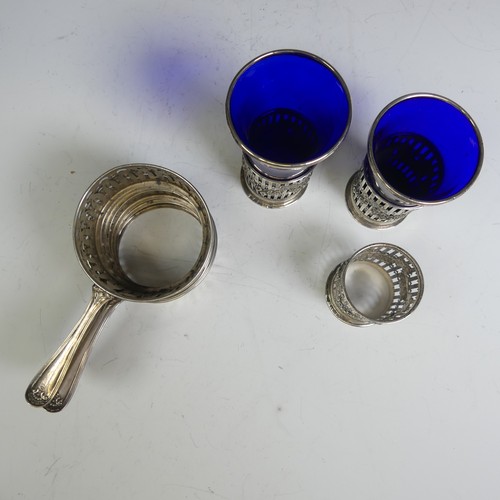 94 - A set of six American sterling silver Toddy / Cup Holders, by Watson Company, together with a three ... 