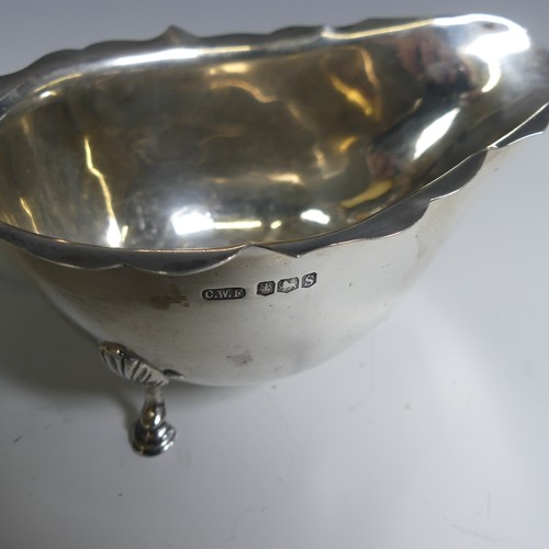 108 - A George V silver Sauce Boat, by Thomas Bradbury & Sons Ltd., hallmarked Sheffield, 1924, of tra... 