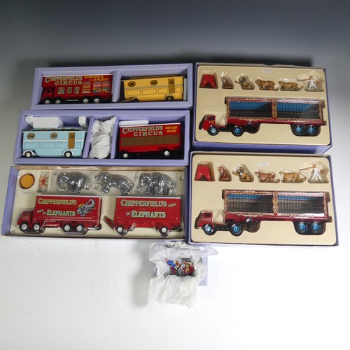 788 - Corgi Classics ‘Chipperfields Circus’, fourteen models, nos. 2 x 11201, 14201, 31703, 31901, 31902, ... 