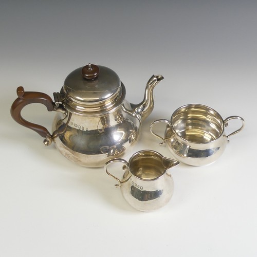 170 - A George V silver three piece Tea Set, by Goldsmiths & Silversmiths Co Ltd., hallmarked London, ... 