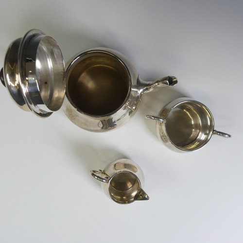 170 - A George V silver three piece Tea Set, by Goldsmiths & Silversmiths Co Ltd., hallmarked London, ... 