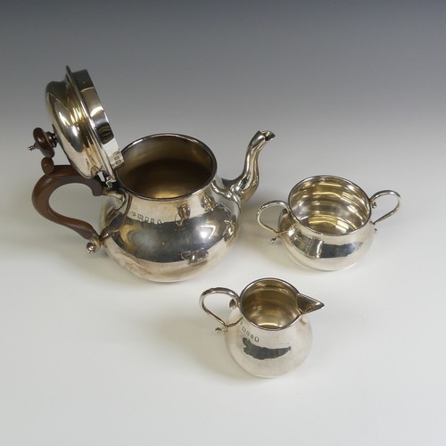 170 - A George V silver three piece Tea Set, by Goldsmiths & Silversmiths Co Ltd., hallmarked London, ... 