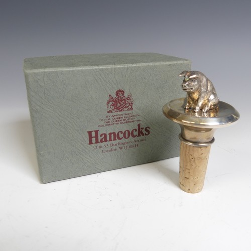 179 - A novelty silver Bottle Stopper, by C F Hancock & Co., hallmarked London 1993, the finial natura... 