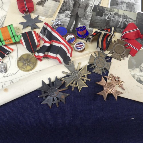 514 - A family group of WWII Medals and Memorabilia ; Stanley Whiteley was a performer for the Bentley Pla... 