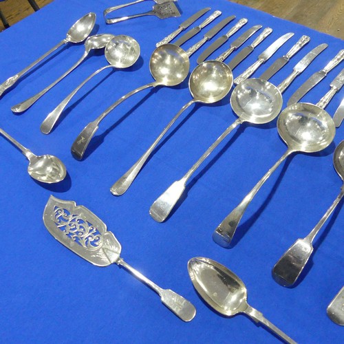 80 - A good quantity of silver plated Serving Flatware, including basting spoons, Soup ladles, cake tongs... 