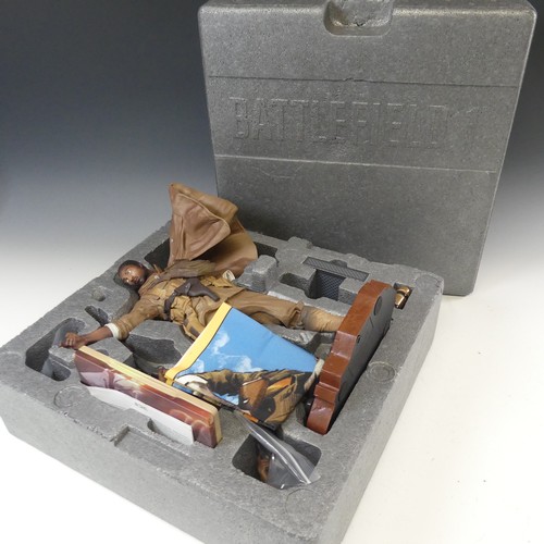 773 - Triforce Battlefield 1 Dice edition, with illuminated figure, no game, boxed.... 