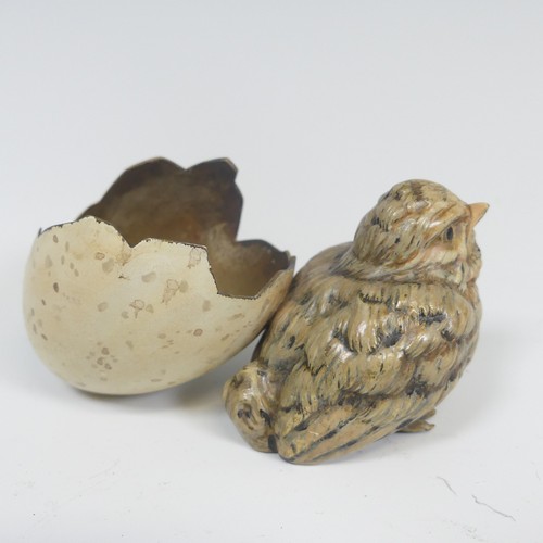 281 - An Austrian Cold Painted Bronze of a newly hatched chick and egg, L 10 cm.