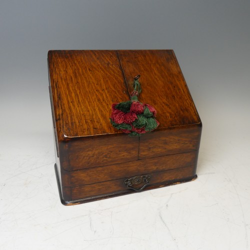 516 - An early 20th century oak Stationery Box, with fitted interior, W 30.5 cm x H 27 cm x D 16 cm.... 