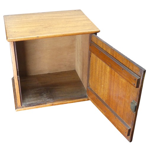 522 - A Small pine Cupboard, W 48.5 cm x H 46 cm x D 36 cm.