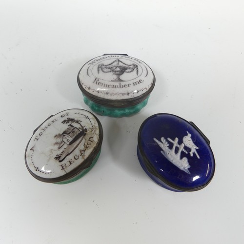 189 - A 19thC South Staffordshire enamel Pill Box, the lid with transfer print 'When this you fee, Remembe... 