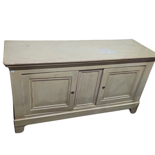 367 - A Vintage 'shabby chic' painted side Cabinet / Sideboard, W 151 cm x H 81 cm x D 53 cm.... 