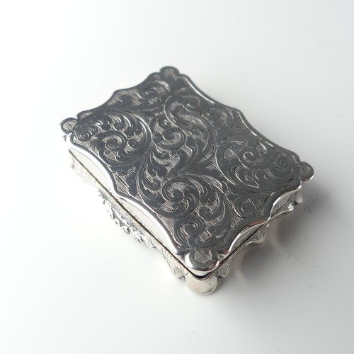 24 - An early Victorian silver Vinaigrette, by Nathaniel Mills, hallmarked Birmingham, date letter obscur... 