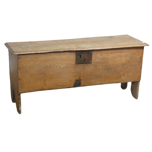 516 - An antique 17th century style elm Coffer, raised on stile legs, W 107.5 cm x H 48 cm x D 33.5 cm.... 