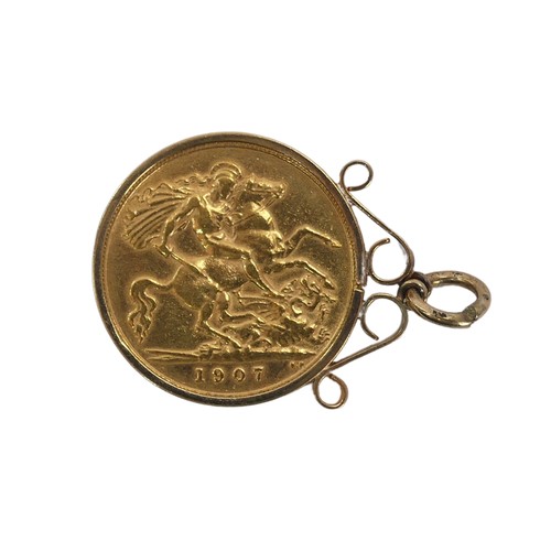 469 - An Edwardian gold Half Sovereign, dated 1907, in 9ct gold pendant mount, total weight 4.7g.... 