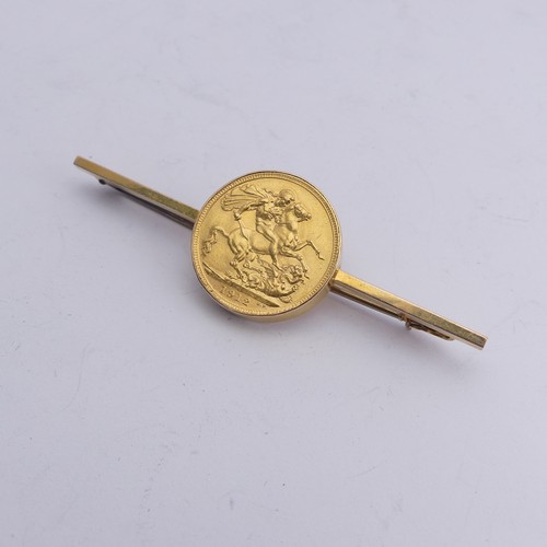 482 - A George V gold Sovereign, dated 1912, in 15ct gold brooch mount, approx. total weight 14g.... 