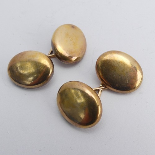 377 - A pair of 15ct yellow gold oval cufflinks, 4.6g.