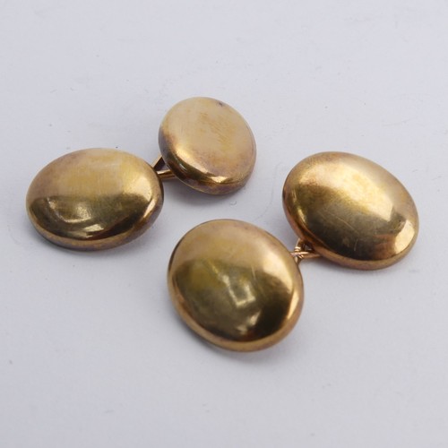 377 - A pair of 15ct yellow gold oval cufflinks, 4.6g.