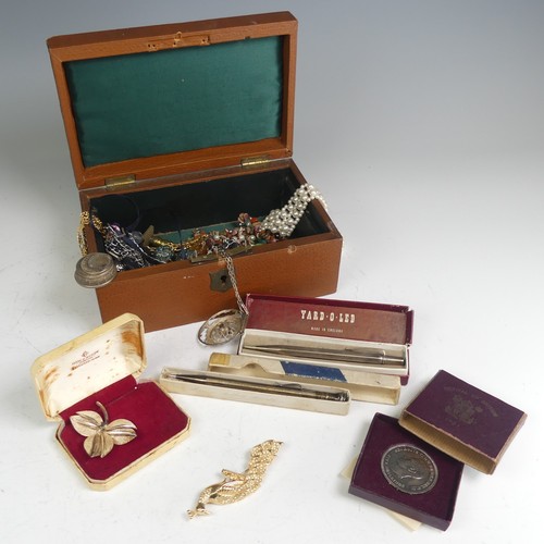 380 - A quantity of Costume Jewellery, including cultured and faux pearls, gold plated and other cufflinks... 