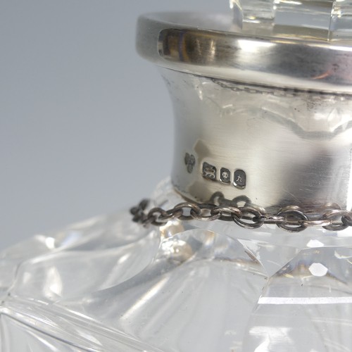 99 - An Elizabeth II silver mounted Brierley crystal glass Decanter, by Harrods Ltd., hallmarked London 1... 