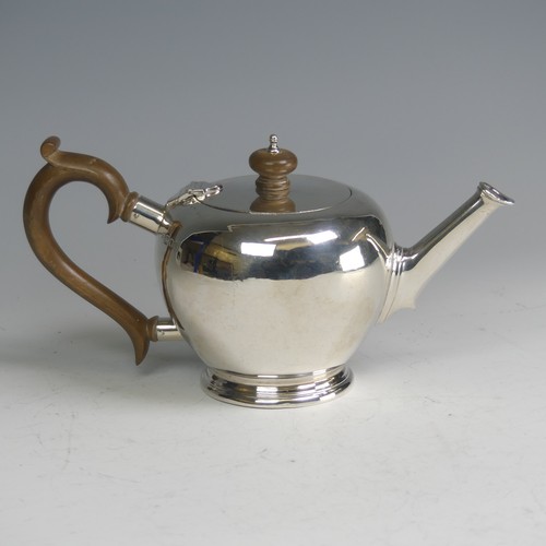 102 - A George VI silver Teapot, by Blackmore & Fletcher Ltd., hallmarked London 1937, of bullet form ... 