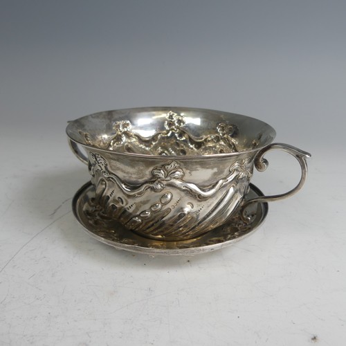 106 - A late Victorian silver Porringer and Cover, by John Aldwinckle & Thomas Slater, hallmarked Lond... 