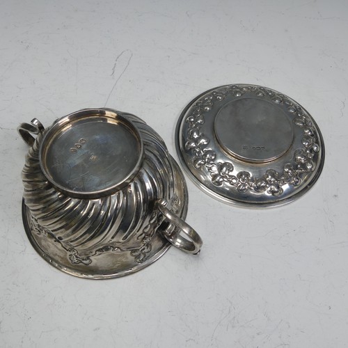 106 - A late Victorian silver Porringer and Cover, by John Aldwinckle & Thomas Slater, hallmarked Lond... 