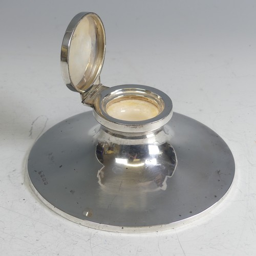 116 - A George V silver Capstan Inkwell, by William Neale & Son Ltd., hallmarked Birmimgham 1925, the ... 