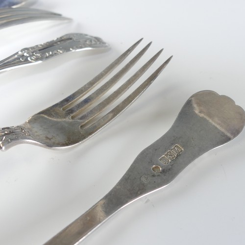 127 - A set of six Victorian Scottish silver Dessert Forks, hallmarked Glasgow, 1831, Kings pattern varian... 