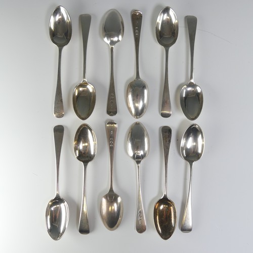 135 - A set of twelve Victorian silver Teaspoons, by Josiah Williams & Co., hallmarked London, 1893/4,... 