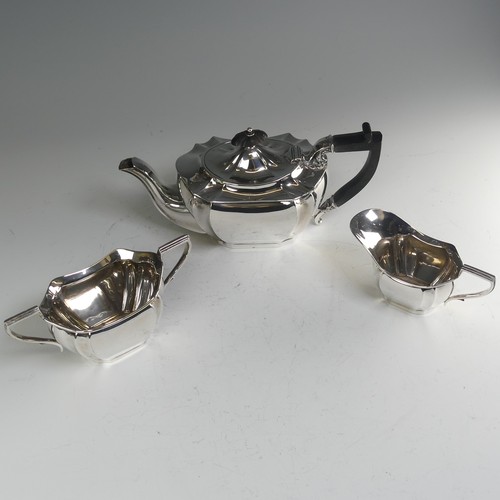 189 - An Edwardian silver three piece Tea Set, by Joseph Rodgers & Sons, hallmarked Sheffield 1908-10,... 