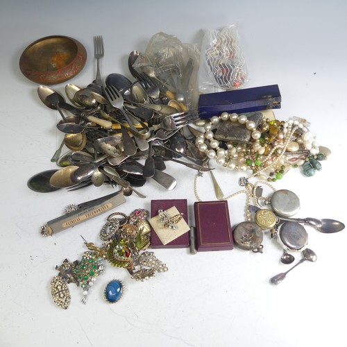 404 - A quantity of Jewellery and Costume Jewellery, including two 22ct gold bands 4.2g,v three 9ct gold s... 