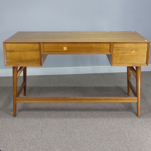 403 - A mid-20th century West Elm teak Desk, rectangular top above single frieze drawer over kneehole, fla... 