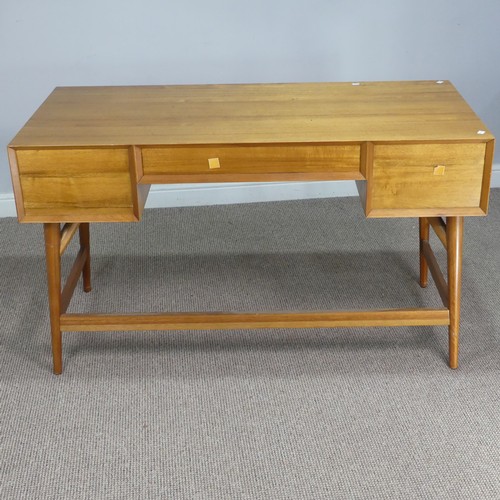 403 - A mid-20th century West Elm teak Desk, rectangular top above single frieze drawer over kneehole, fla... 