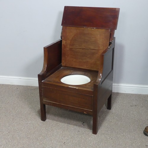 633 - A George III mahogany Commode by Gillows of Lancaster, stamped ‘Gillows, Lancaster’, W 56 cm x H 76 ... 