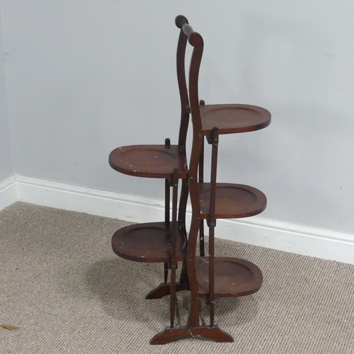 573 - An Edwardian mahogany five-tier folding cake Stand, W 45 cm x H 91 cm x D 25.5 cm.... 