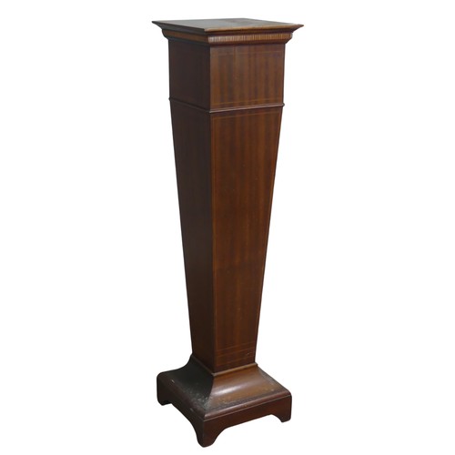 513 - A Victorian style mahogany plant Stand, moulded circular top on turned and canted column, raise... 