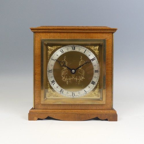 384 - A small mahogany cased Elliott mantle Clock, brass engraved dial stamped 'An Elliott Cock' and 'Made... 