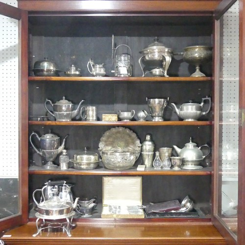 695 - A large quantity of Silver Plate, including ; tea pot, coffee pot, 'Dunhill' mug, knives, spoons, mu... 