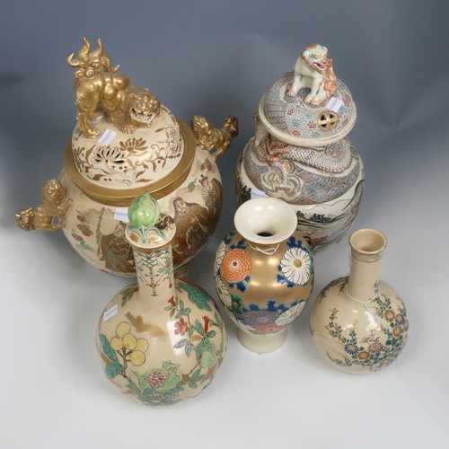 121 - A quantity of decorative Japanese pottery and porcelain Wares, to comprise a large 20thC Japanese Sa... 