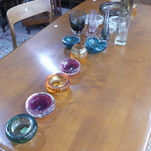 246 - A small quantity of controlled bubble Whitefriars glass Bowls and Ashtrays, the largest being 24 cm ... 