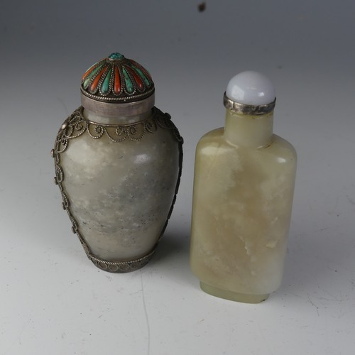 187 - A 19thC Chinese jade Snuff Bottle, of shouldered rectangular form, with associated top with silver c... 